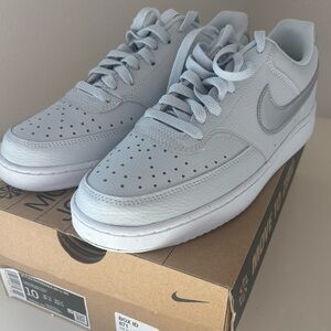 NEW Womens Nike Court Borough Low Size 10